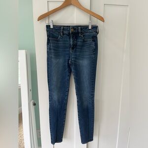 American Eagle High rise jeggings. In a dark wash, size 4.